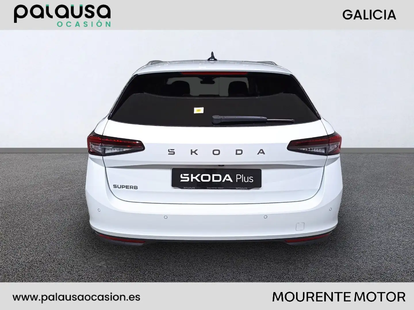 Skoda Superb Combi 2.0TDI Selection DSG 110kW Blanc - 2
