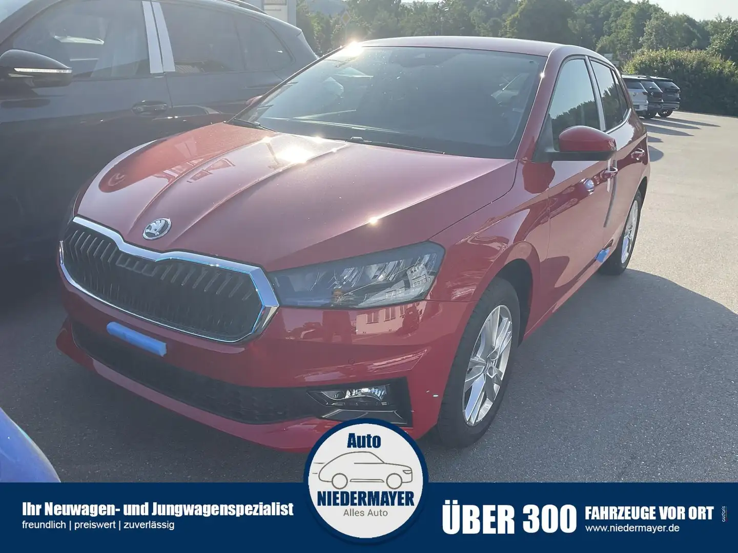 Skoda Fabia 1.0 TSI 130 Jahre, Side, Kamera, 16-Zoll, Winter, Rot - 1