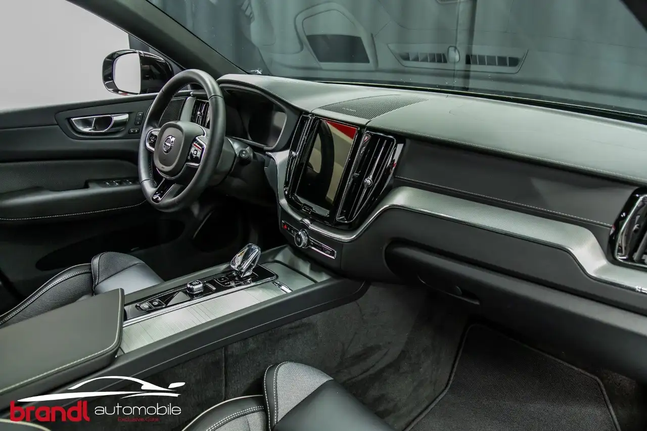 Volvo XC60 2025 — фото 18