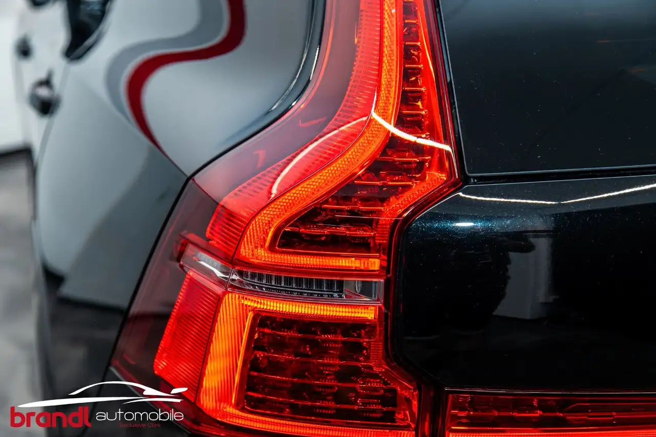 Volvo XC60 2025 — фото 13