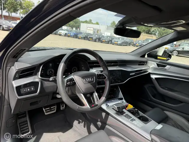 Audi A6 view 12