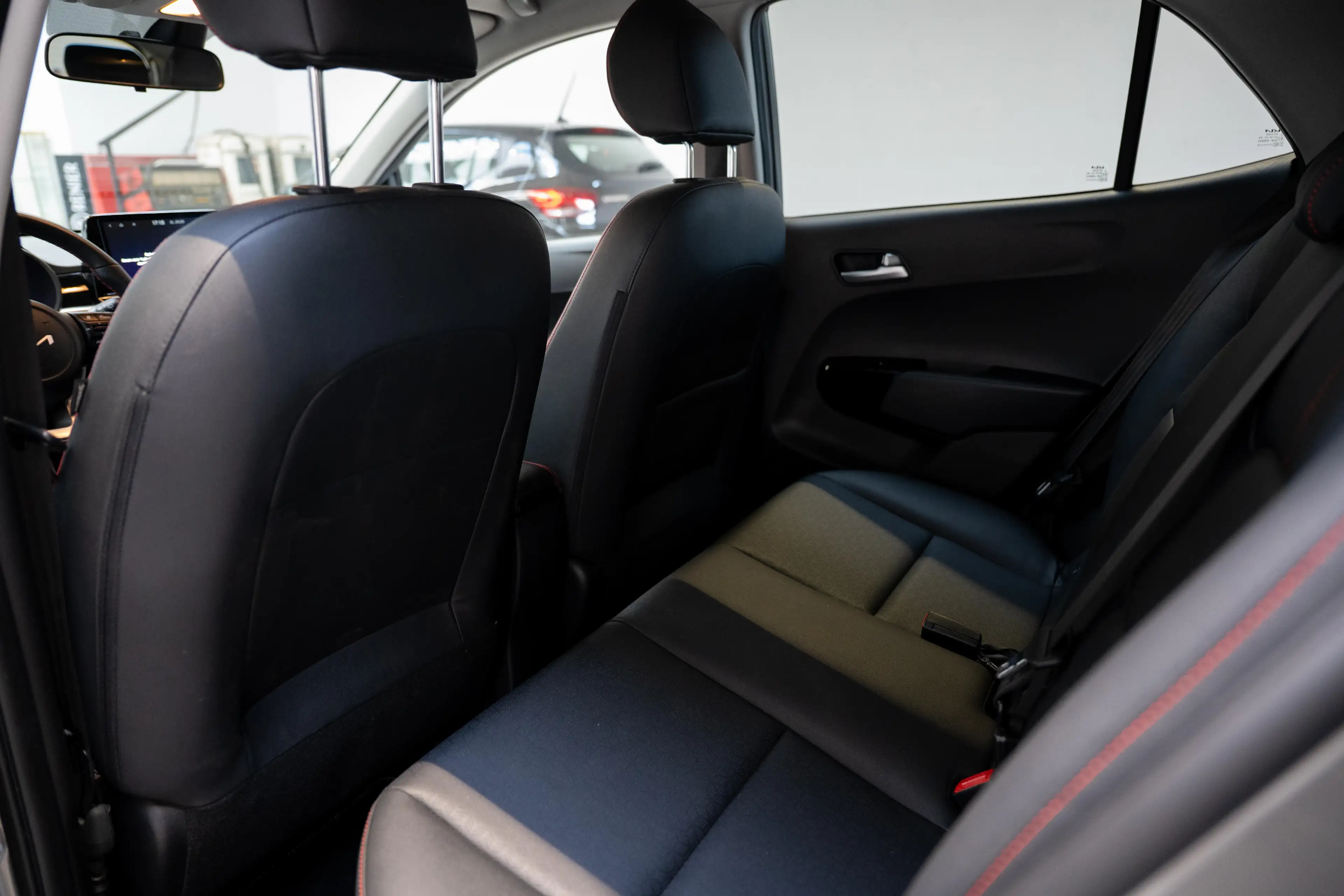Kia Picanto 1.2i 84 GT Line — photo 10