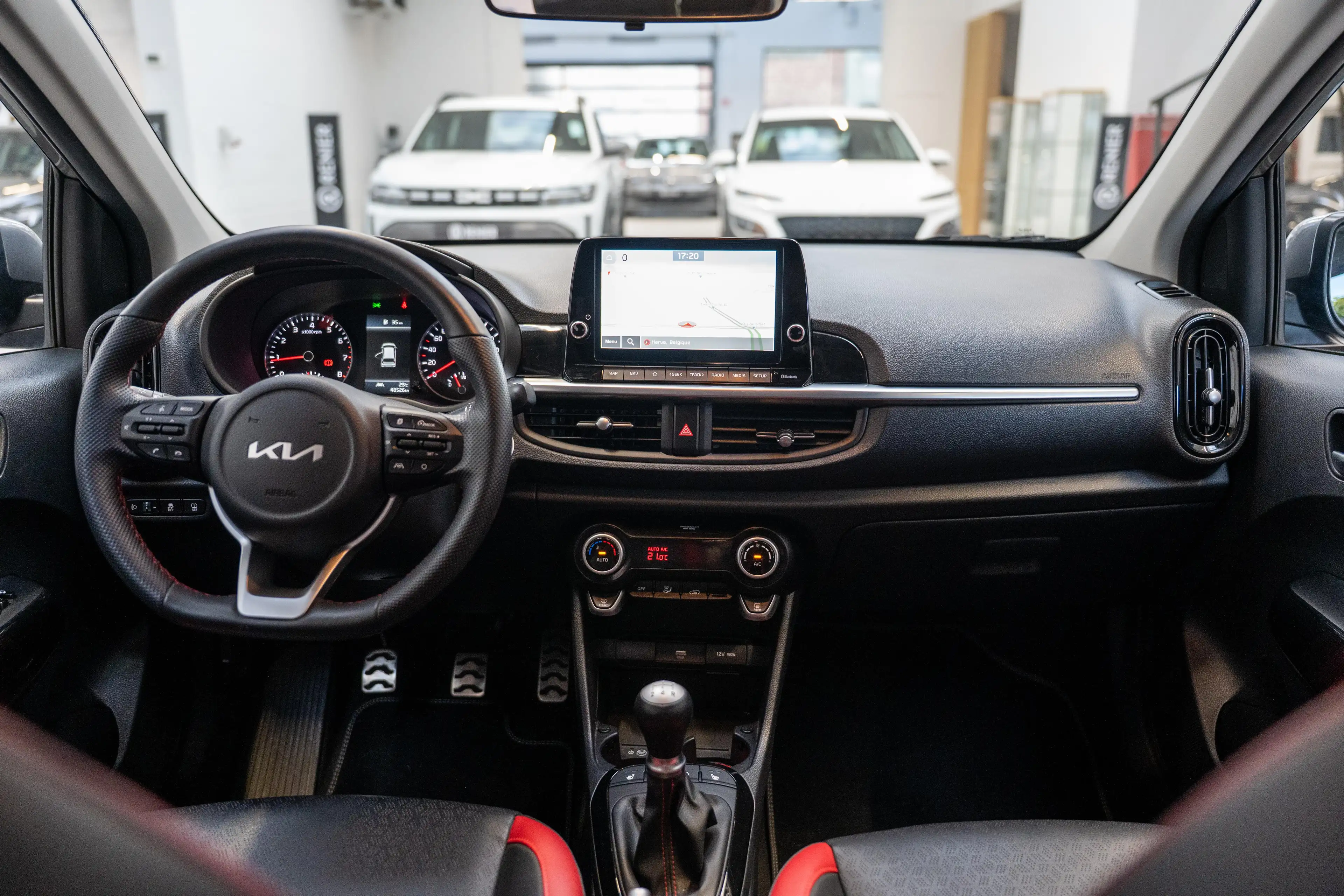 Kia Picanto 1.2i 84 GT Line — photo 11