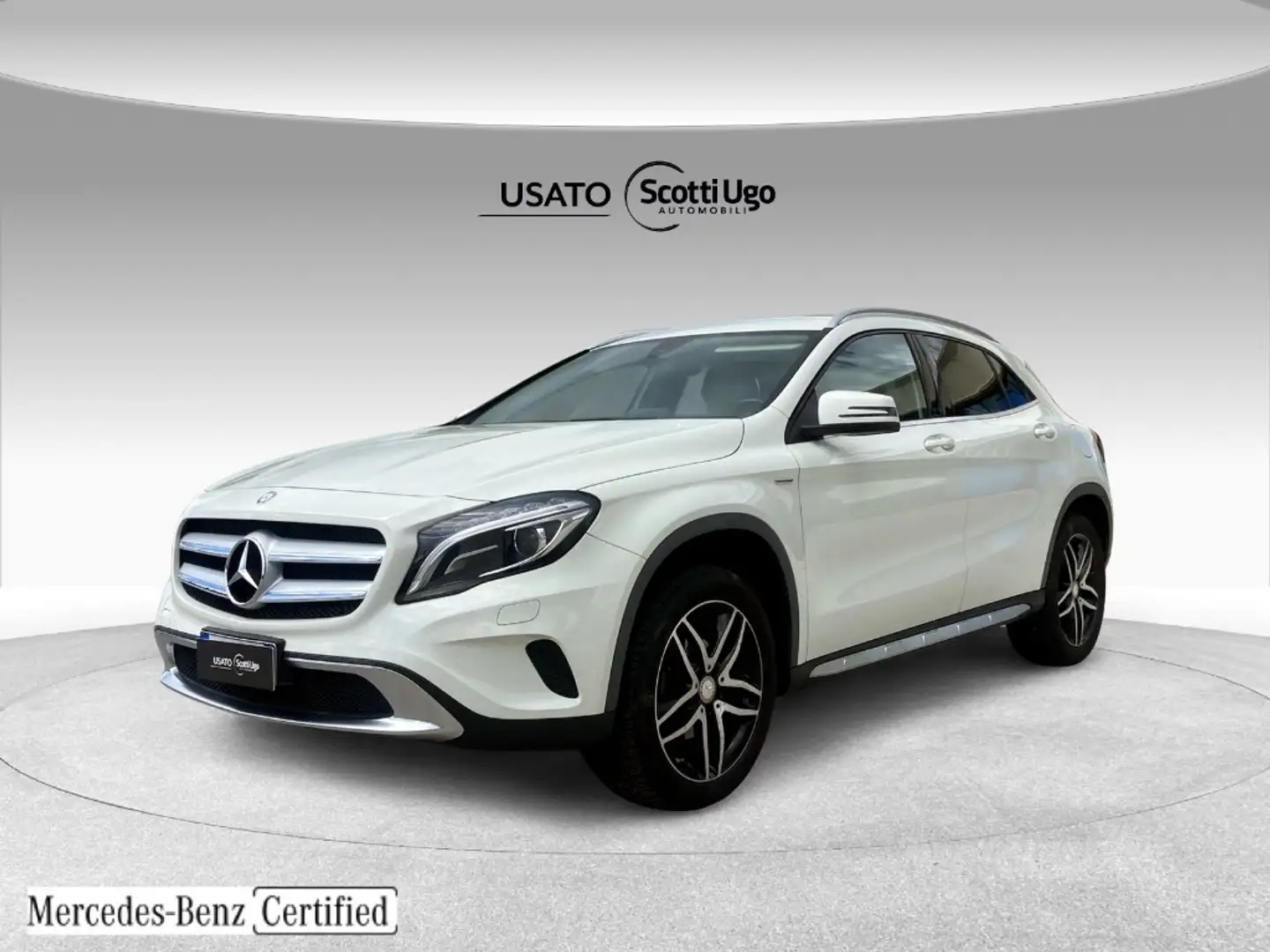 Mercedes-Benz GLA 180 180 d Enduro Activity auto Bianco - 1