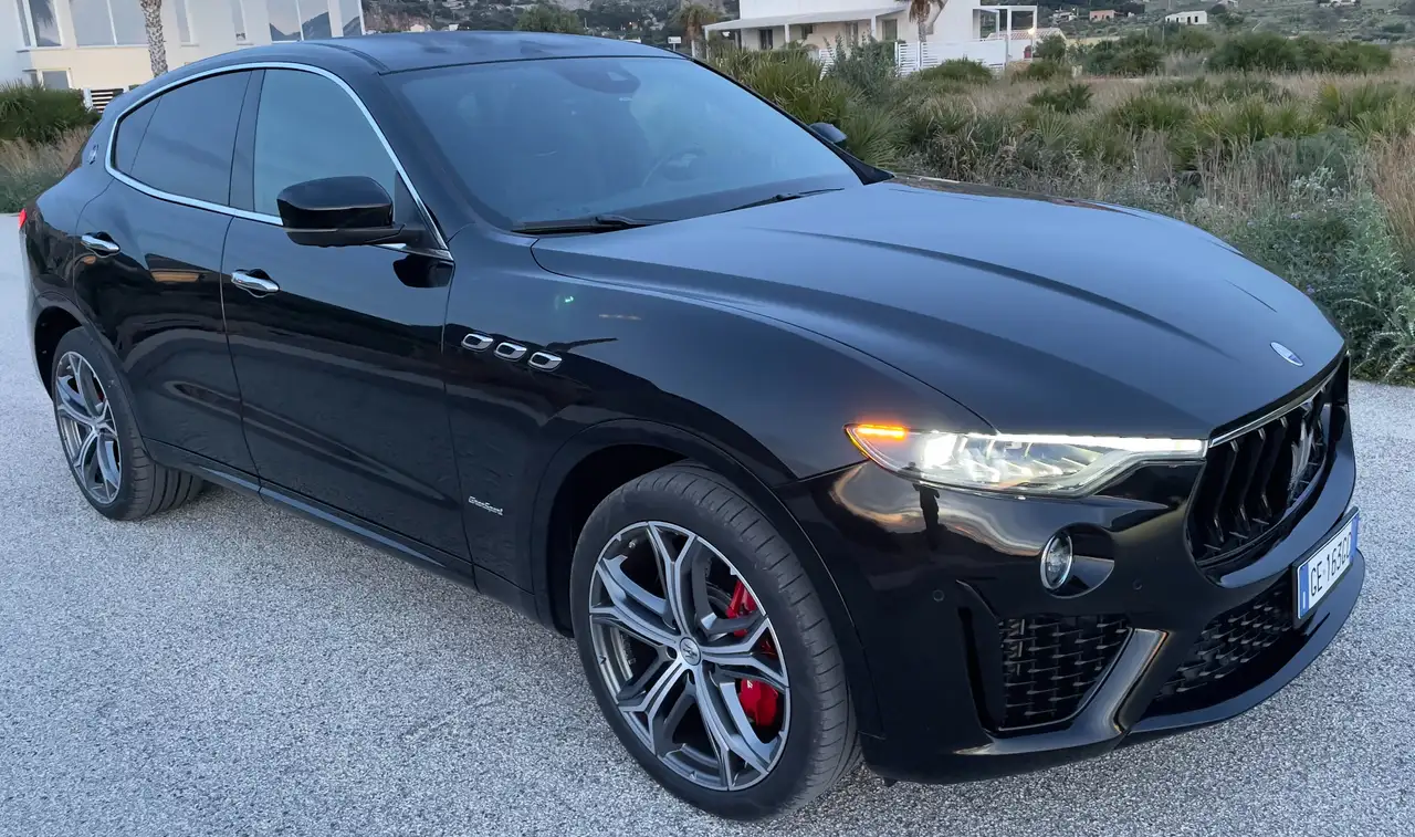 Maserati Levante 2021