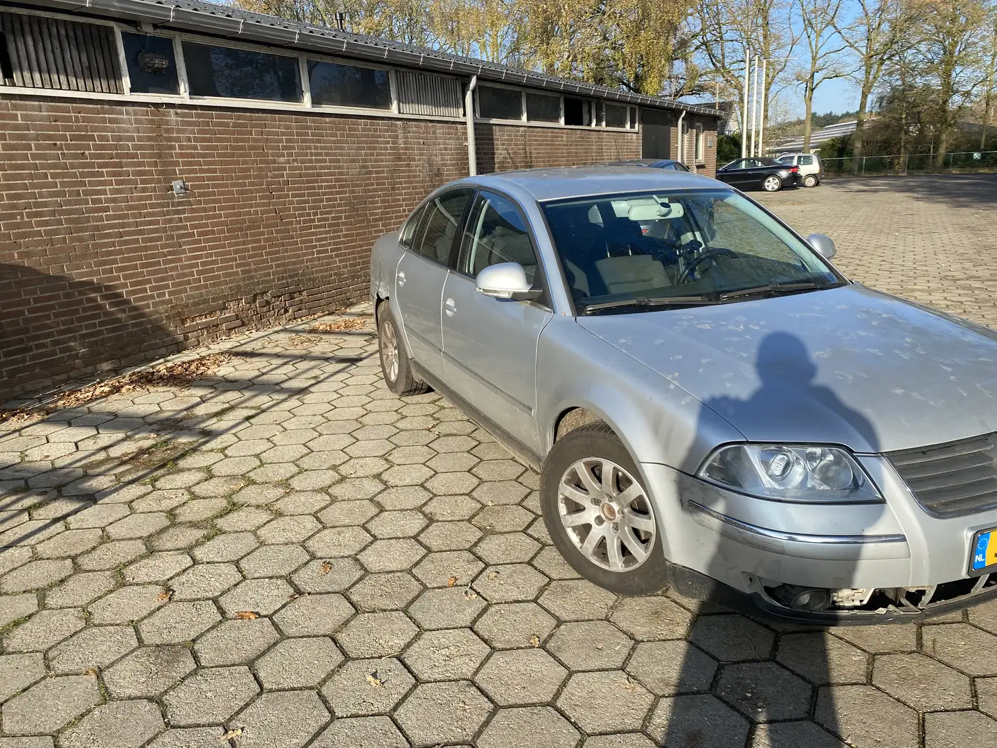 Volkswagen Passat - 1