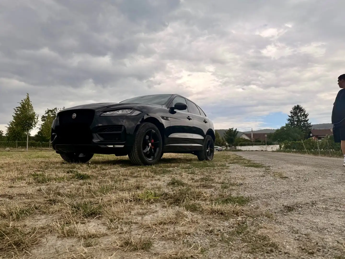 Jaguar F-Pace 20d AWD R-Sport Aut. - 1