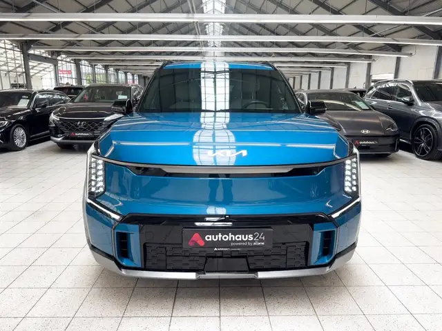 Kia Ev9 view 2
