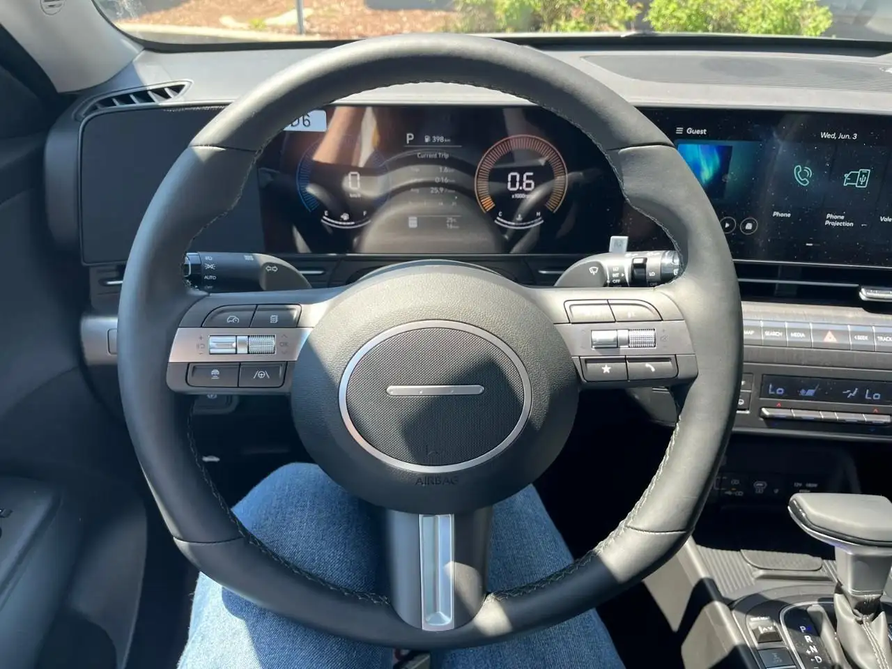 Hyundai KONA снимка Hyundai KONA
