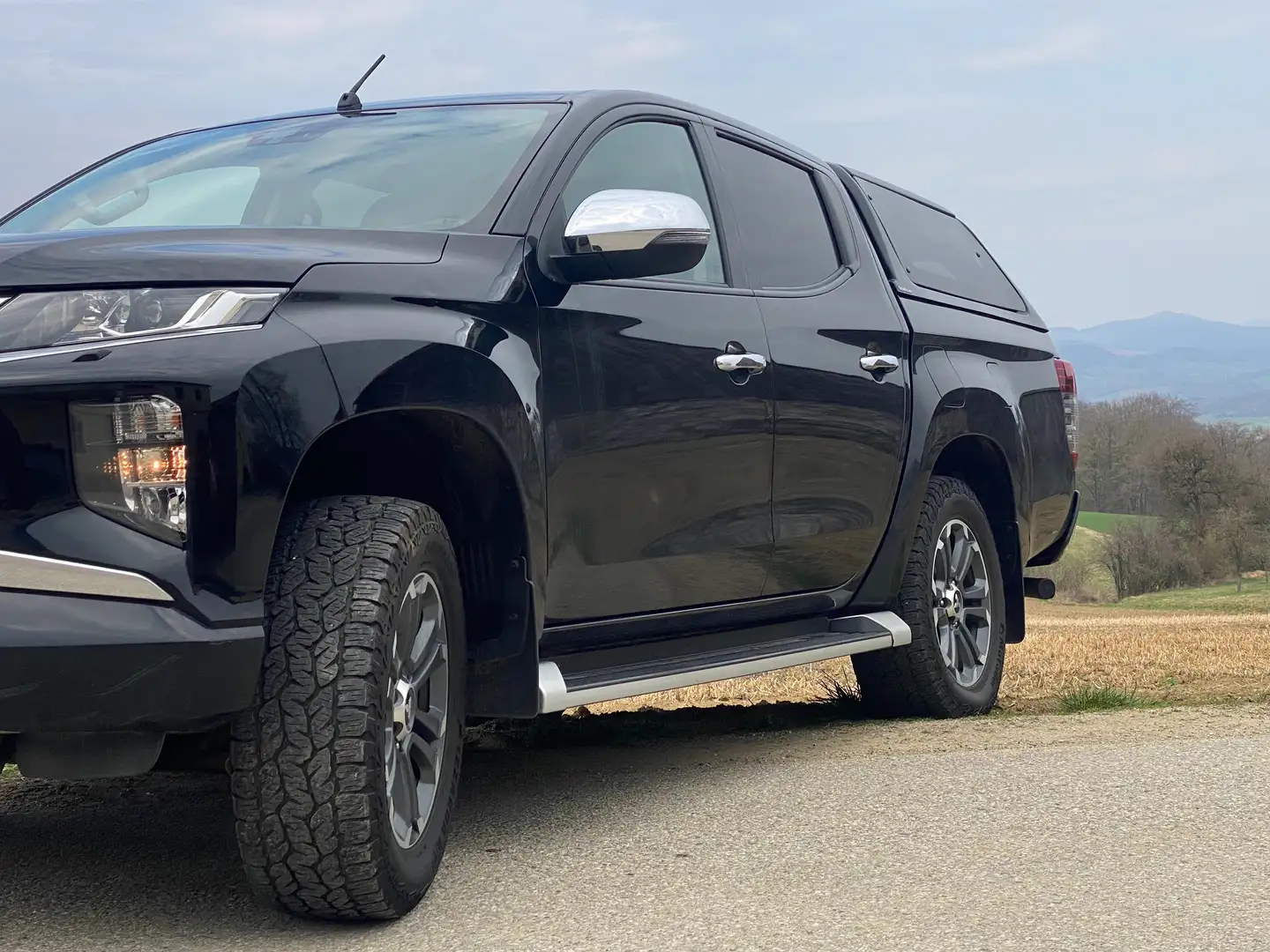 Mitsubishi L200 L200 Doppelkabine INTENSE Negro - 2