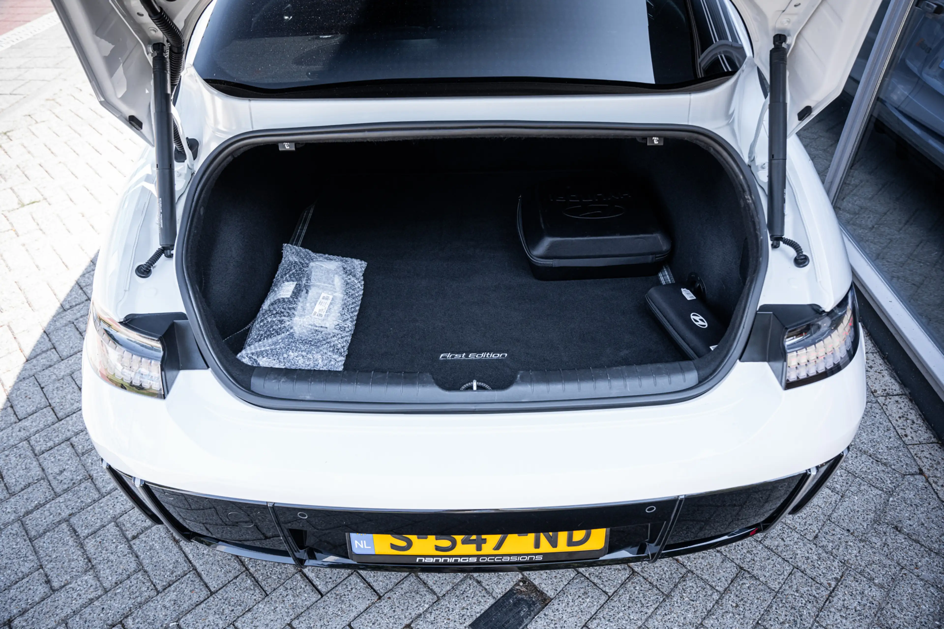 Hyundai IONIQ 6 First Edition AWD 77.4 kWh|Pano|100% SOH|Stoel/stu — photo 14