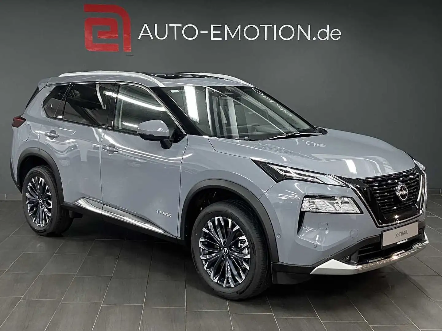 Nissan X-Trail Tekna 1.5 VC-T  e-Power e-4ORCE Grau - 2