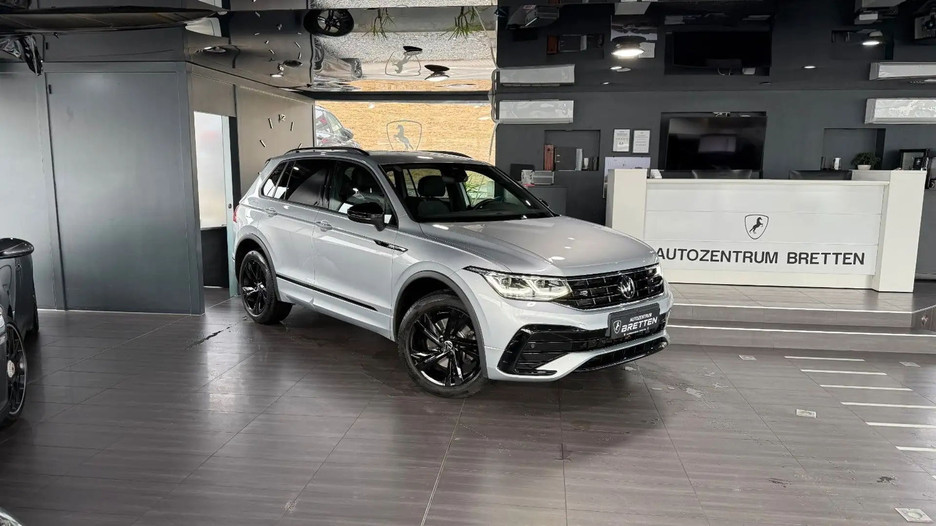Volkswagen Tiguan 2.0 TSI DSG*R-Line*4M*Black Style*ACC*360 Silber - 2