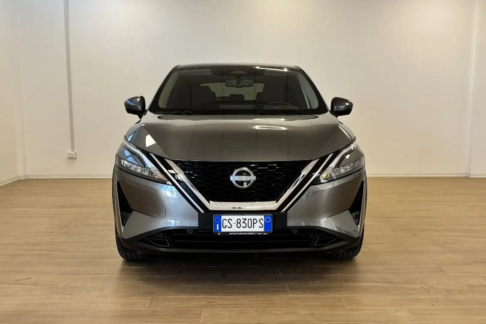 Nissan Qashqai MHEV 158 CV Xtronic N-Connecta ( IVA ESPOSTA ) Gris - 2