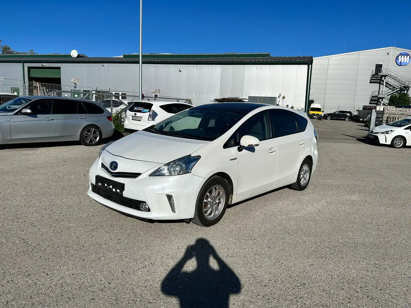 Toyota Prius+ Prius+ 1,8 VVT-i Hybrid Business bijela - 1