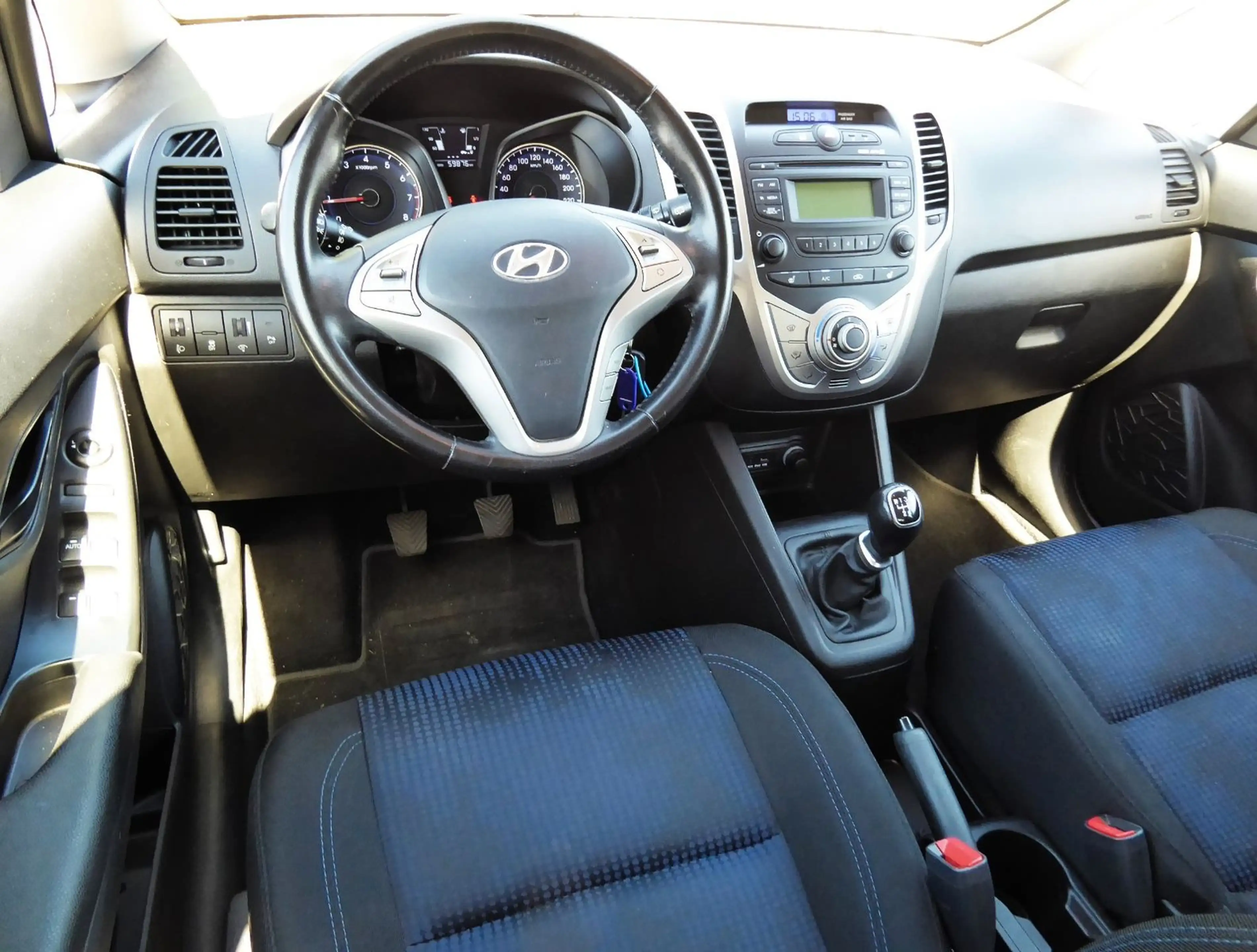 Hyundai iX20 FIFA world Cup EditionKlima,Alu,BC,PDC,Eu5 — photo 12