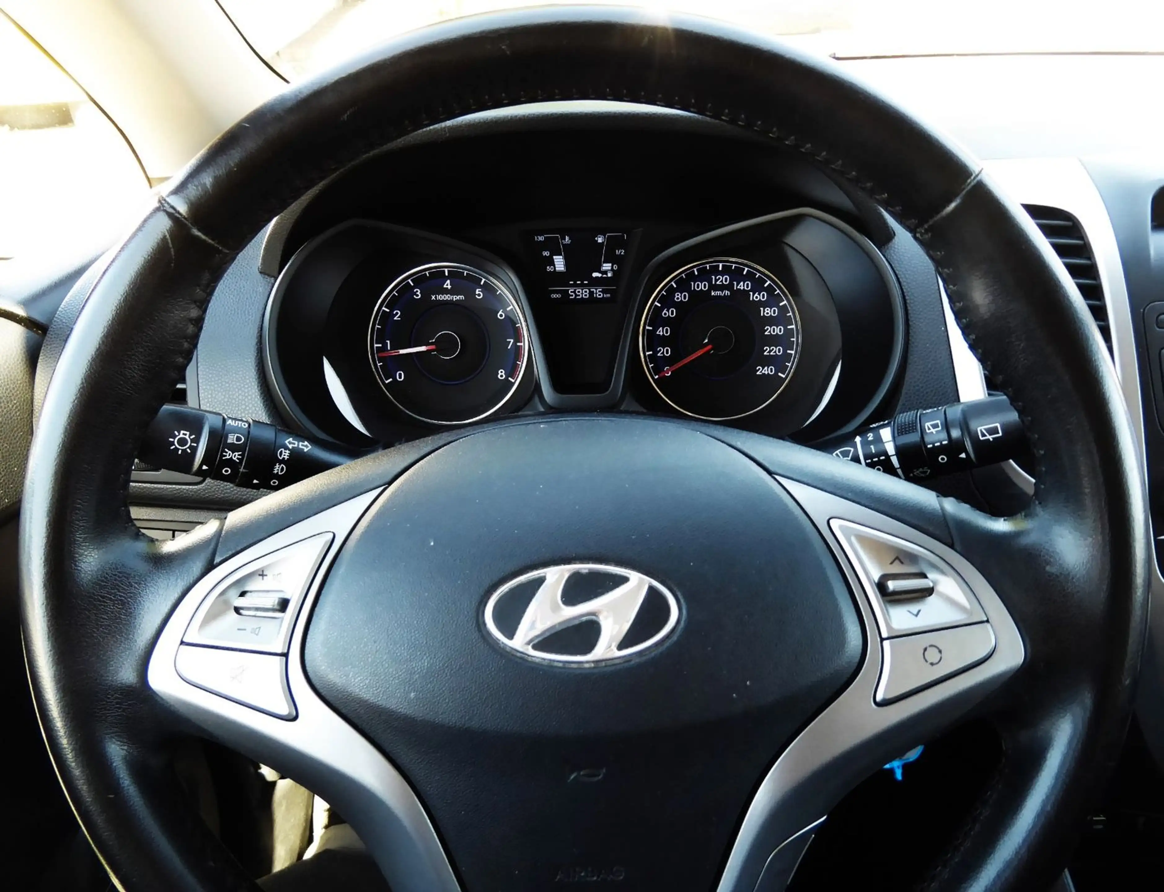 Hyundai iX20 FIFA world Cup EditionKlima,Alu,BC,PDC,Eu5 — photo 13