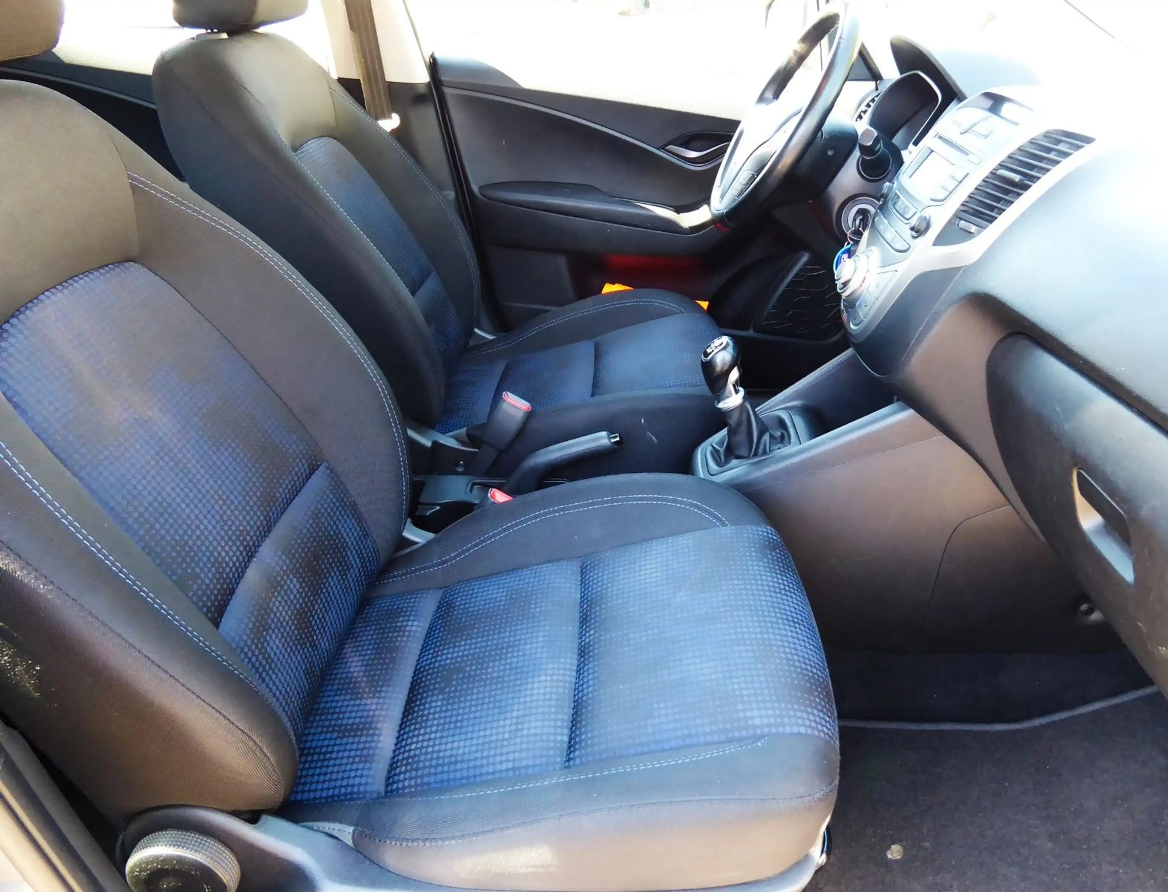 Hyundai iX20 FIFA world Cup EditionKlima,Alu,BC,PDC,Eu5 — photo 9
