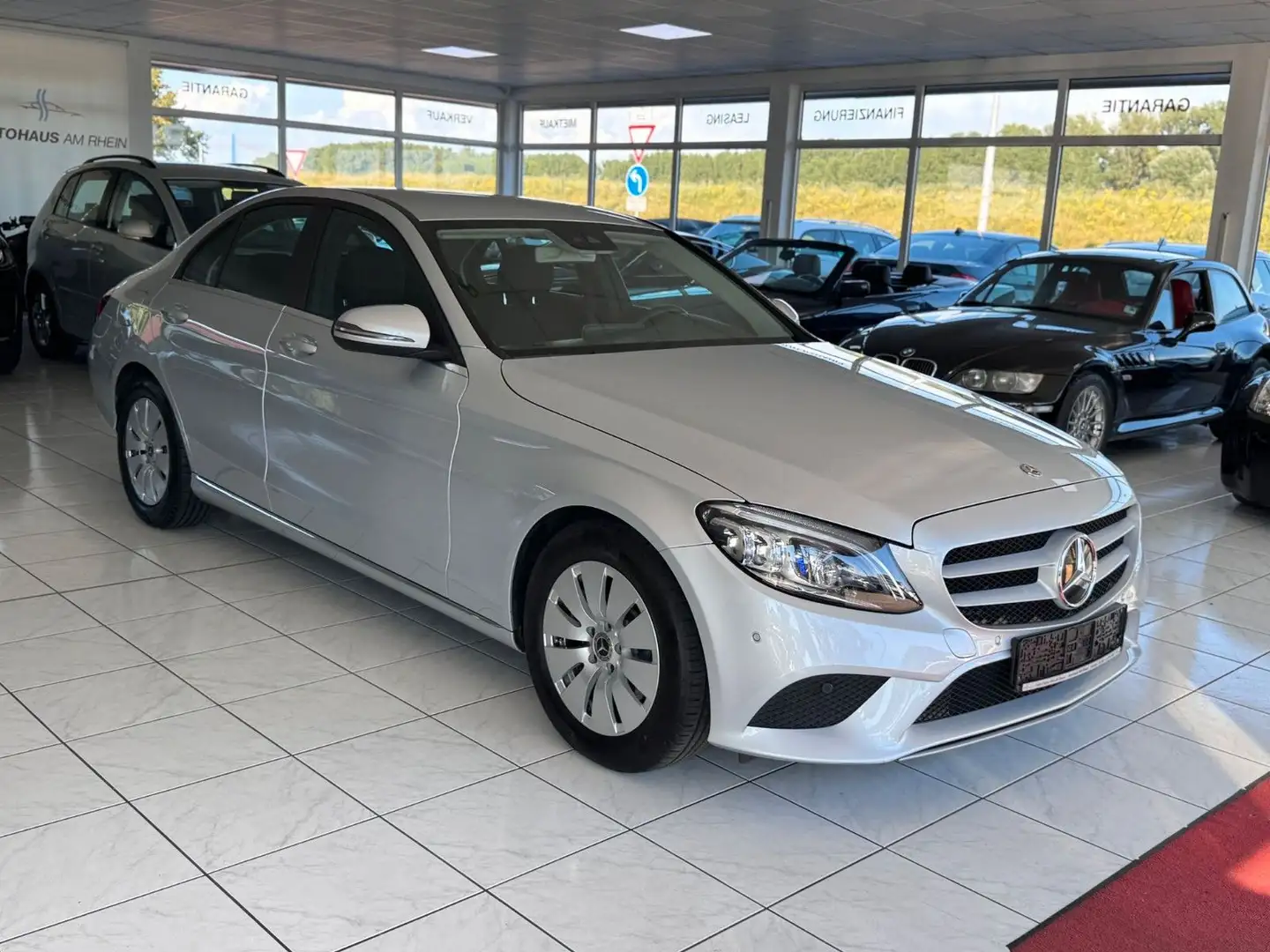 Mercedes-Benz C 220 d+LED+PDC+Navi+Sitzheizung+Kamera Silber - 1