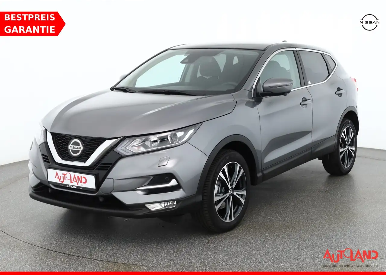 Nissan Qashqai 1.3 N-Connecta Navi Sitzheizung 360° — photo 1 of 30