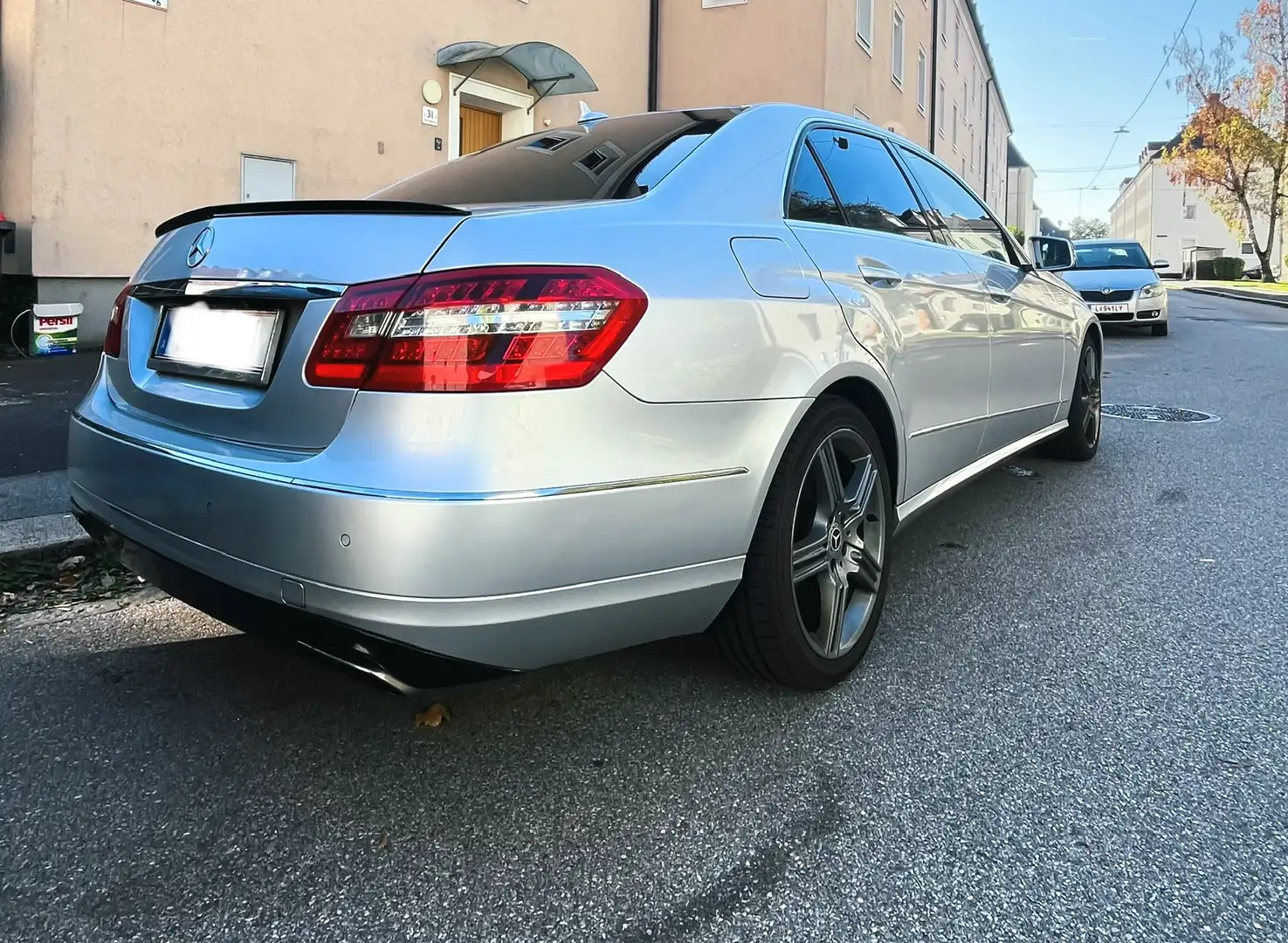 Mercedes-Benz E 350 BlueEfficiency 4MATIC CDI Aut. - 1