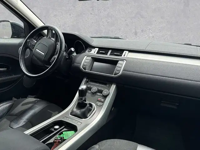 Land Rover Range Rover Evoque view 4