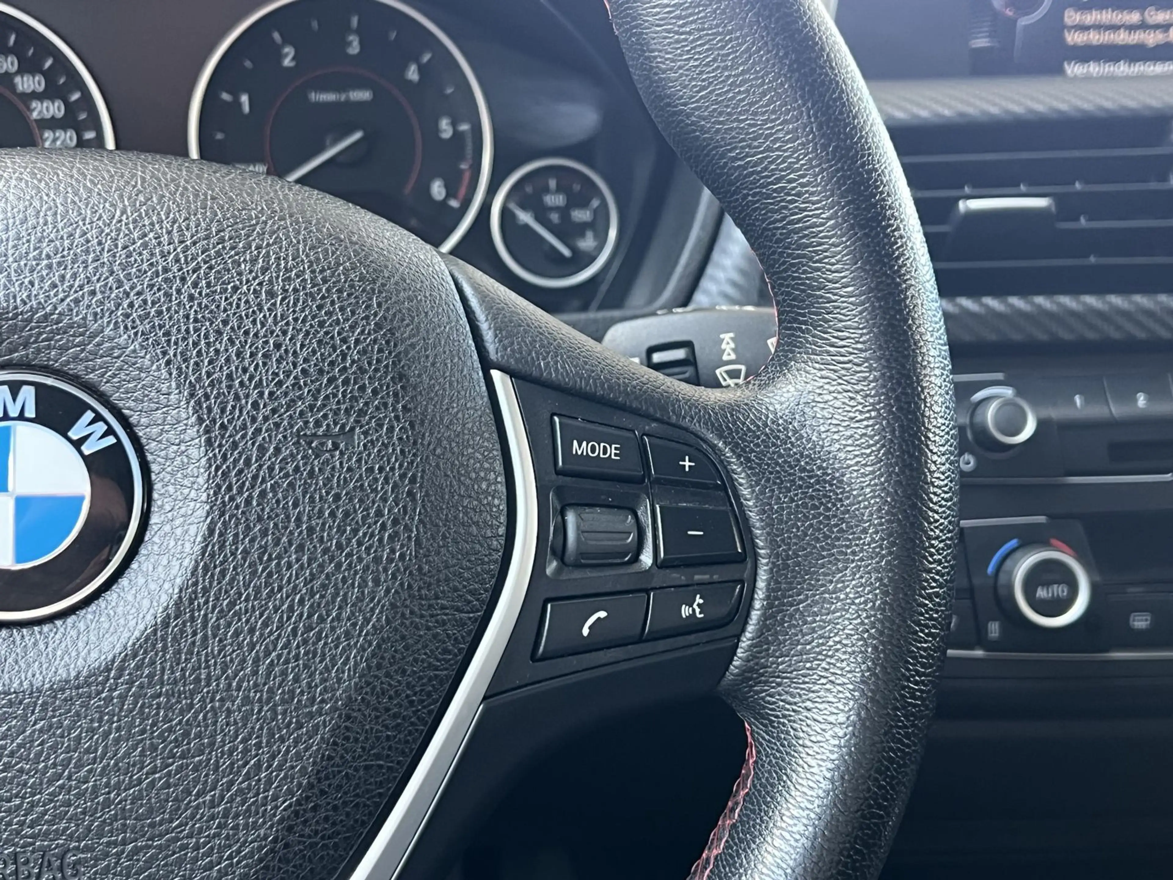 BMW 318 3 318 d Aut Sportline Navi Bi-Xen-LED AHK DAB — photo 13