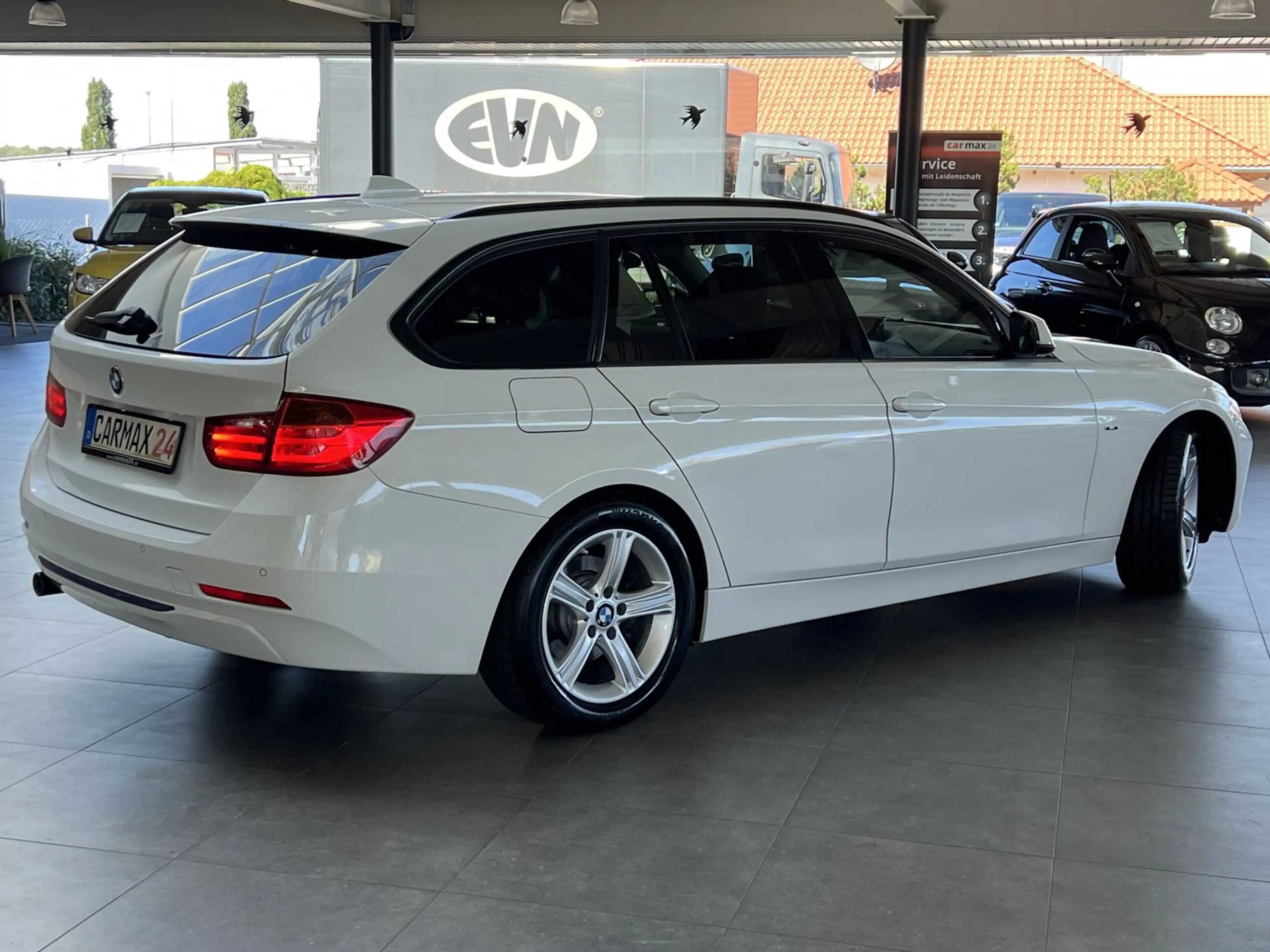BMW 318 3 318 d Aut Sportline Navi Bi-Xen-LED AHK DAB — photo 7