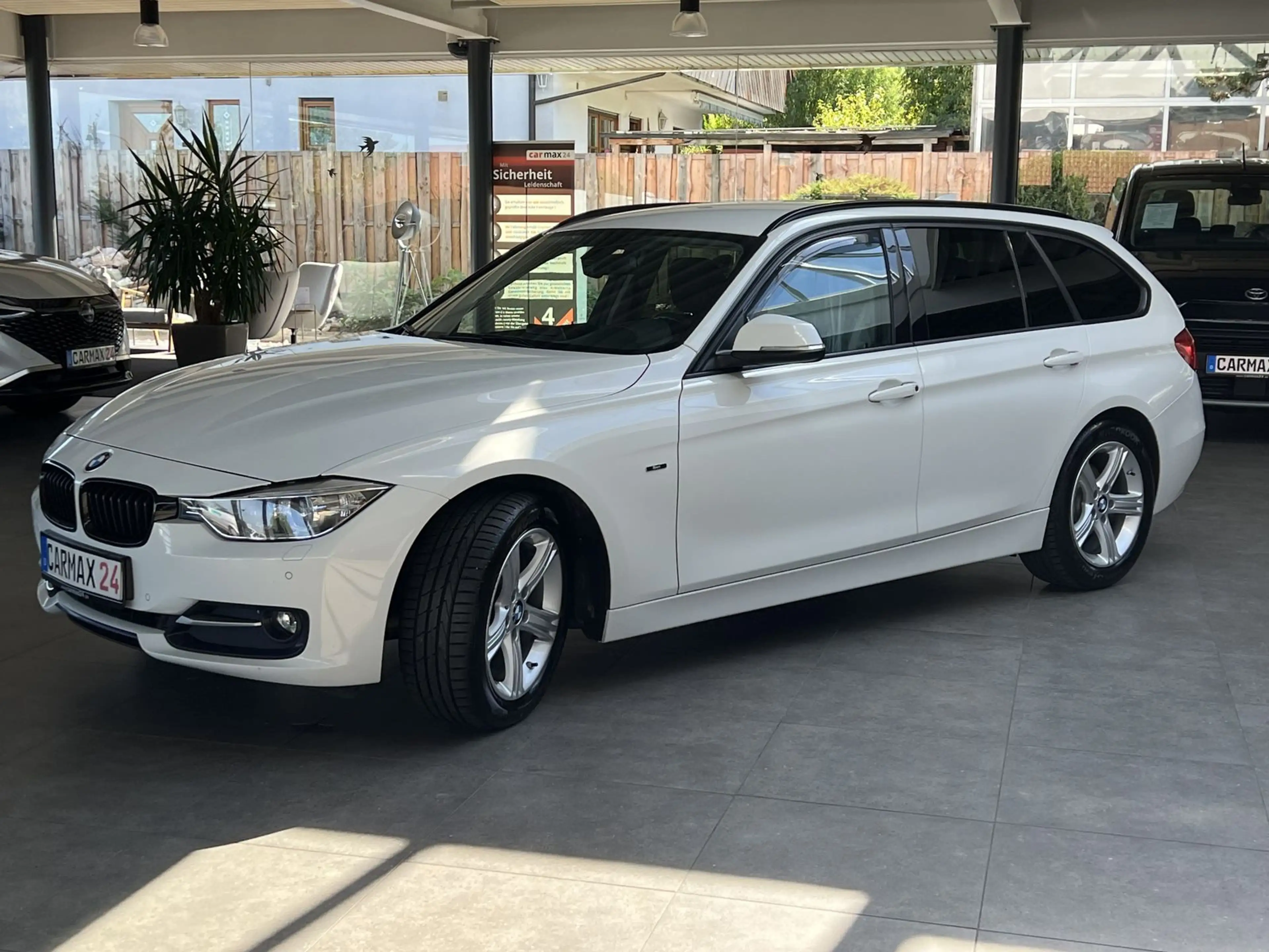 BMW 318 3 318 d Aut Sportline Navi Bi-Xen-LED AHK DAB — photo 5