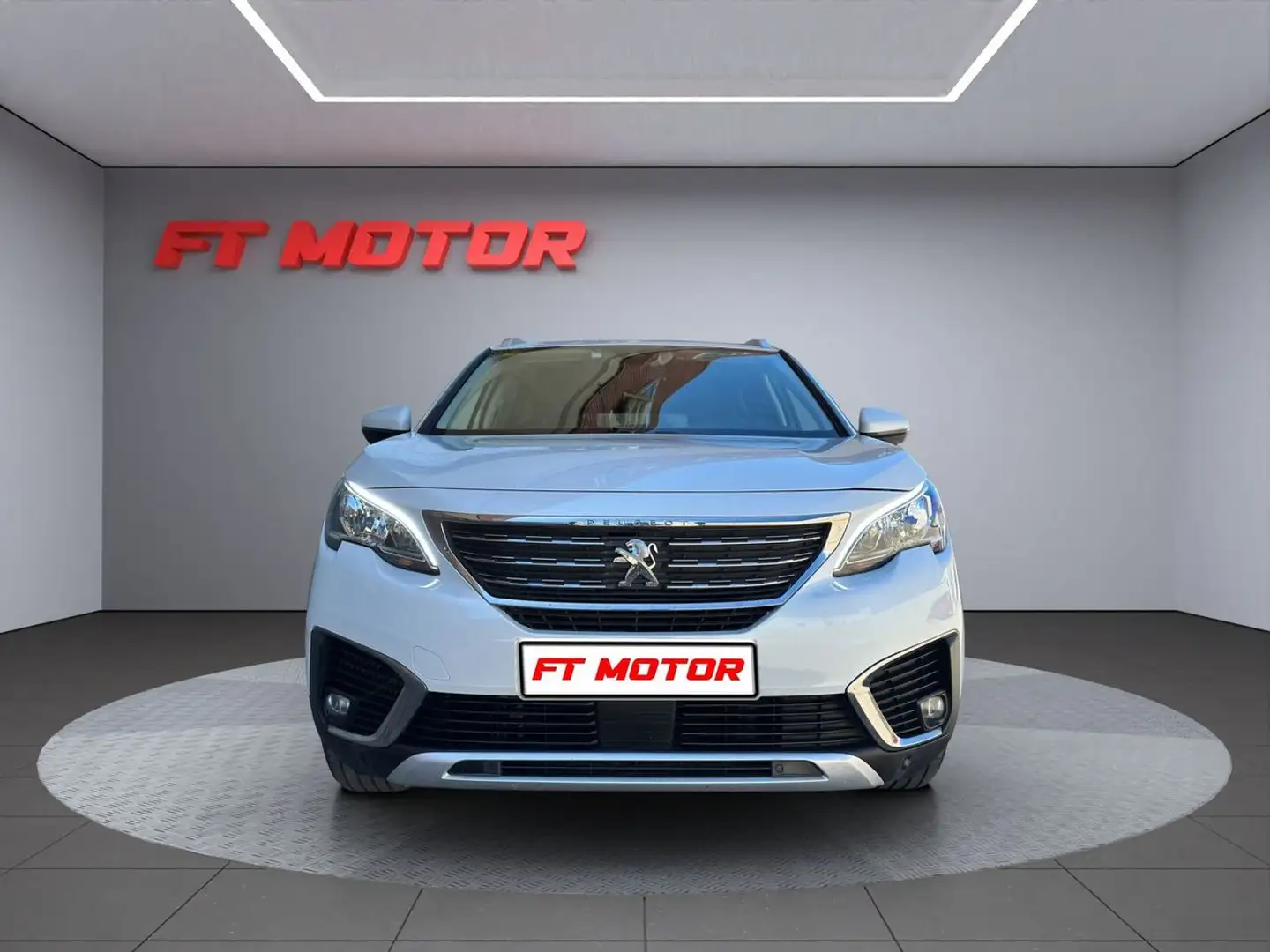 Peugeot 5008 Allure BlueHDi 96kW 130CV SS EAT8 Белый - 2