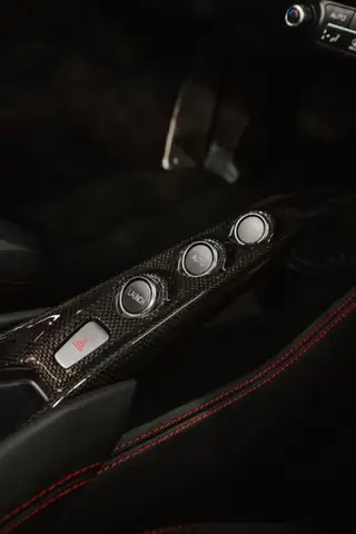 Ferrari F8 Spider F8 Spider *NOVITEC / SERVICEPAKET BIS 05/2029!* Ansicht 8