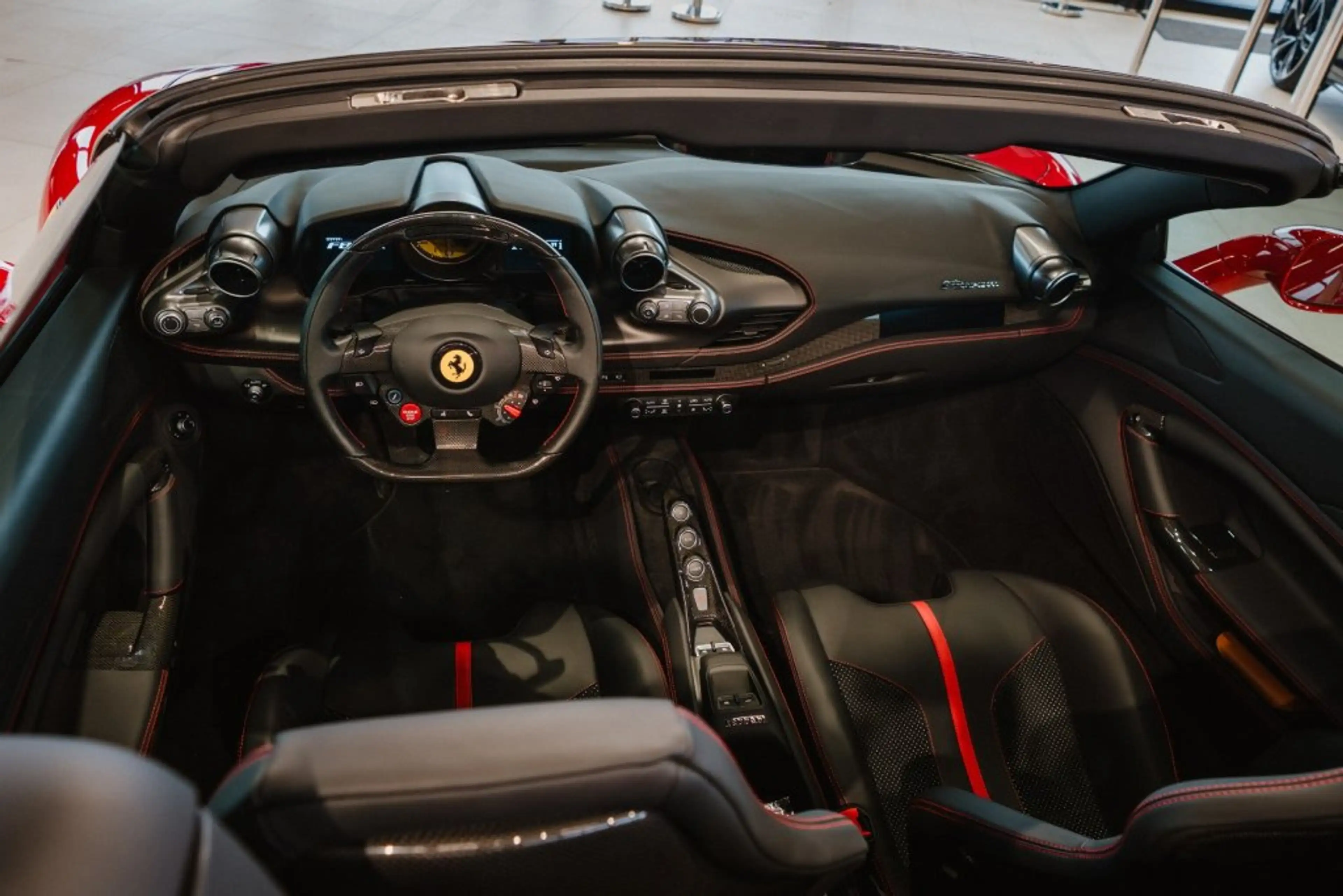 Ferrari F8 Spider F8 Spider *NOVITEC / SERVICEPAKET BIS 05/2029!* — photo 4