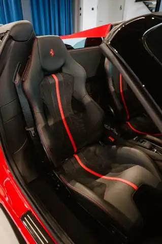 Ferrari F8 Spider F8 Spider *NOVITEC / SERVICEPAKET BIS 05/2029!* Ansicht 11