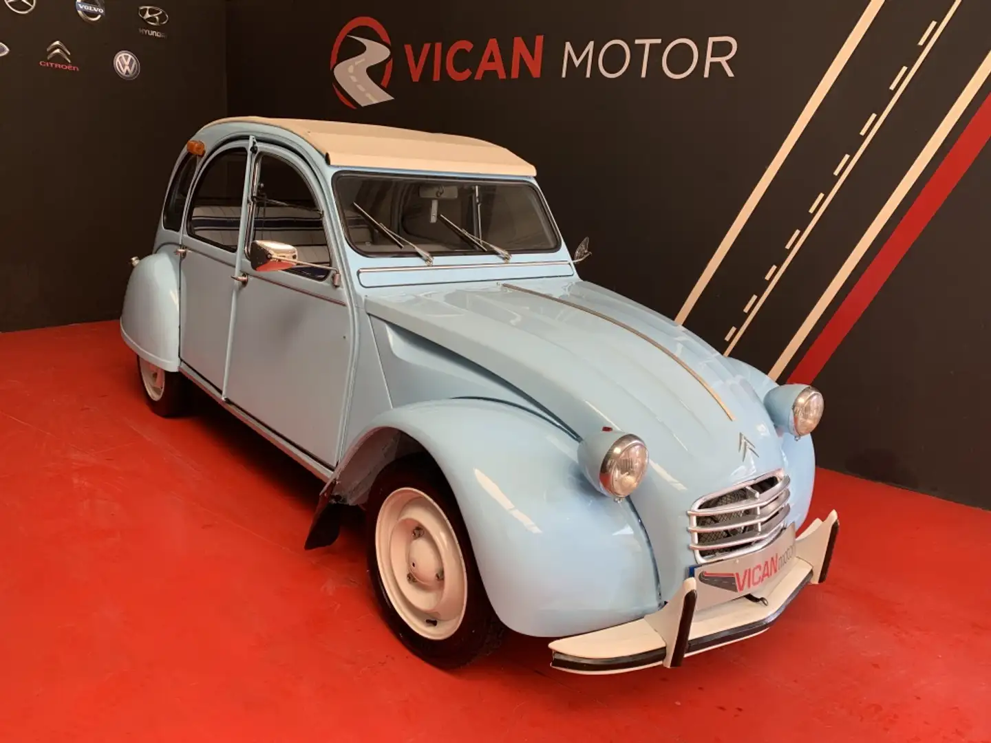 Citroen 2CV Bleu - 1