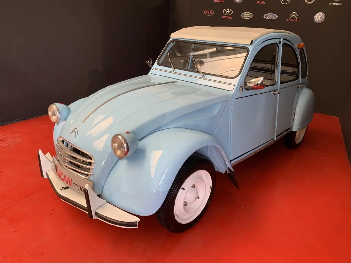 Citroen 2CV Azul - 2