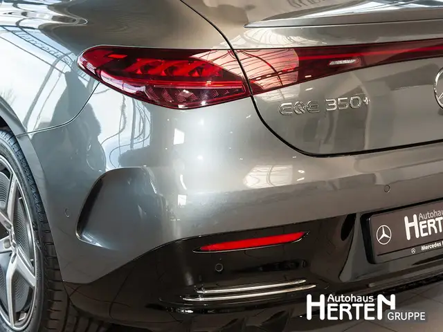 Mercedes-Benz EQE view 14