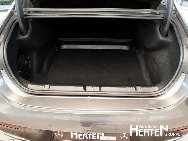 Mercedes-Benz EQE view 15