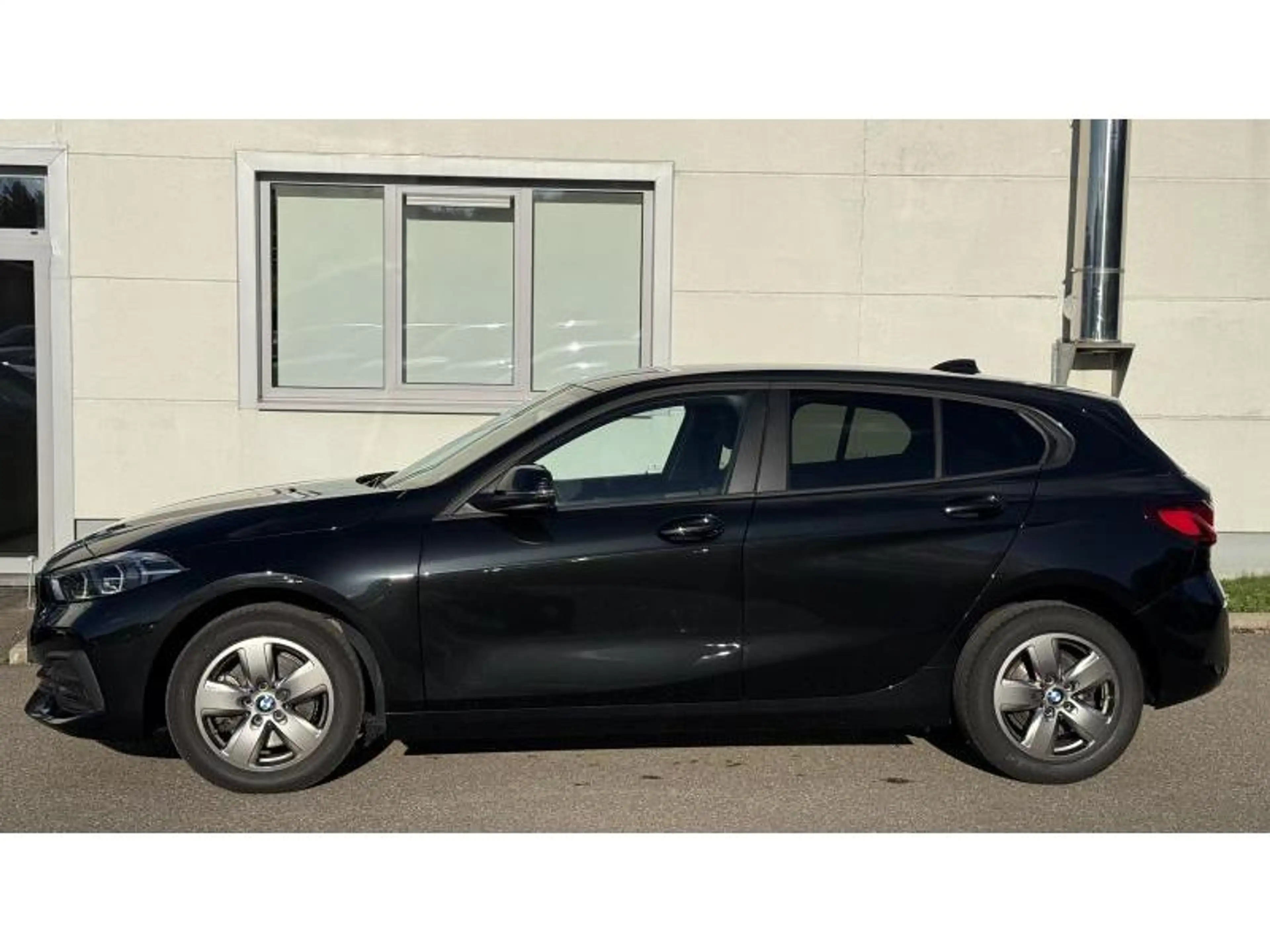 BMW 116 116dA PDC Feux LED Carplay *TVA* — photo 3
