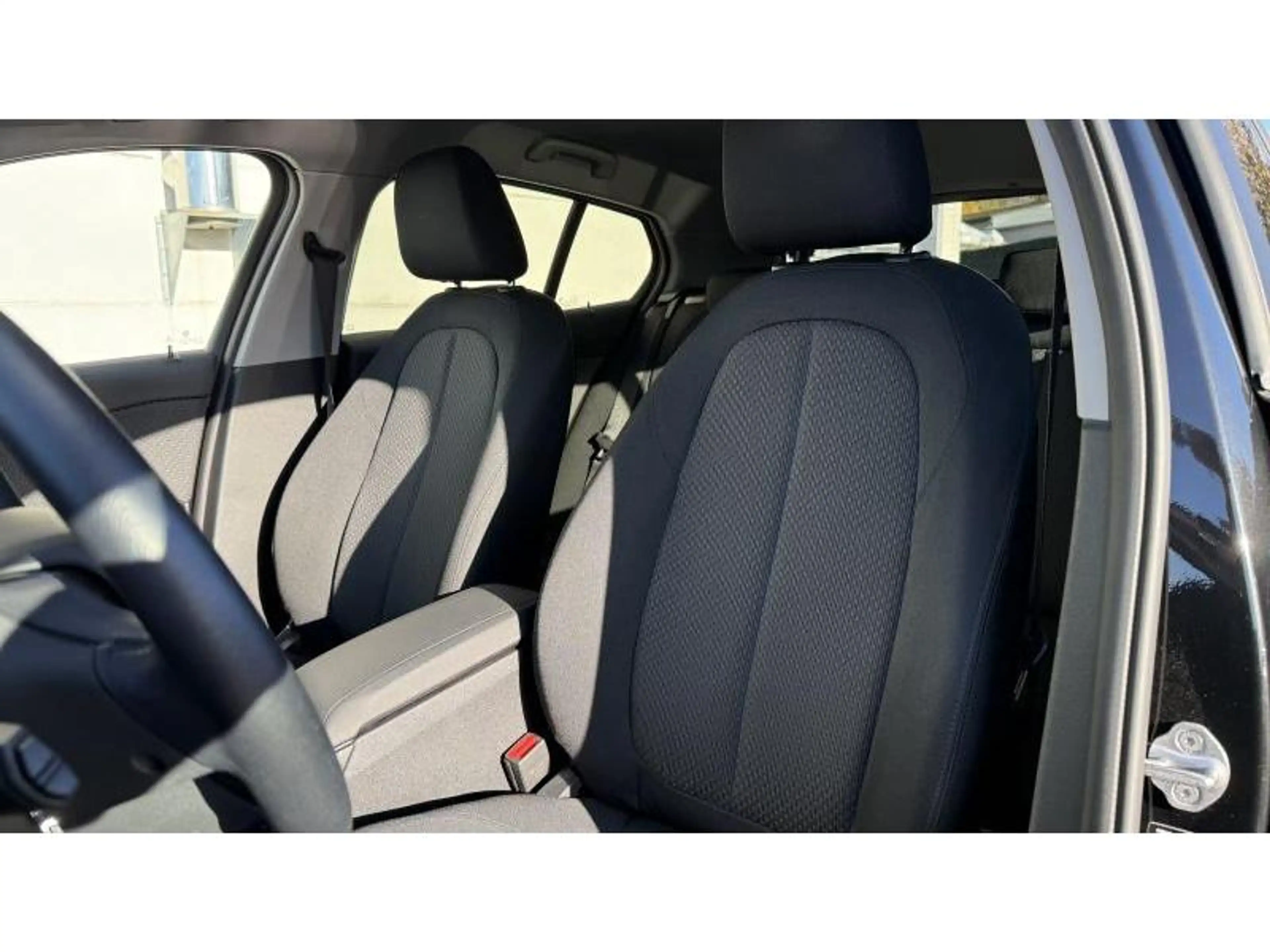 BMW 116 116dA PDC Feux LED Carplay *TVA* — photo 10
