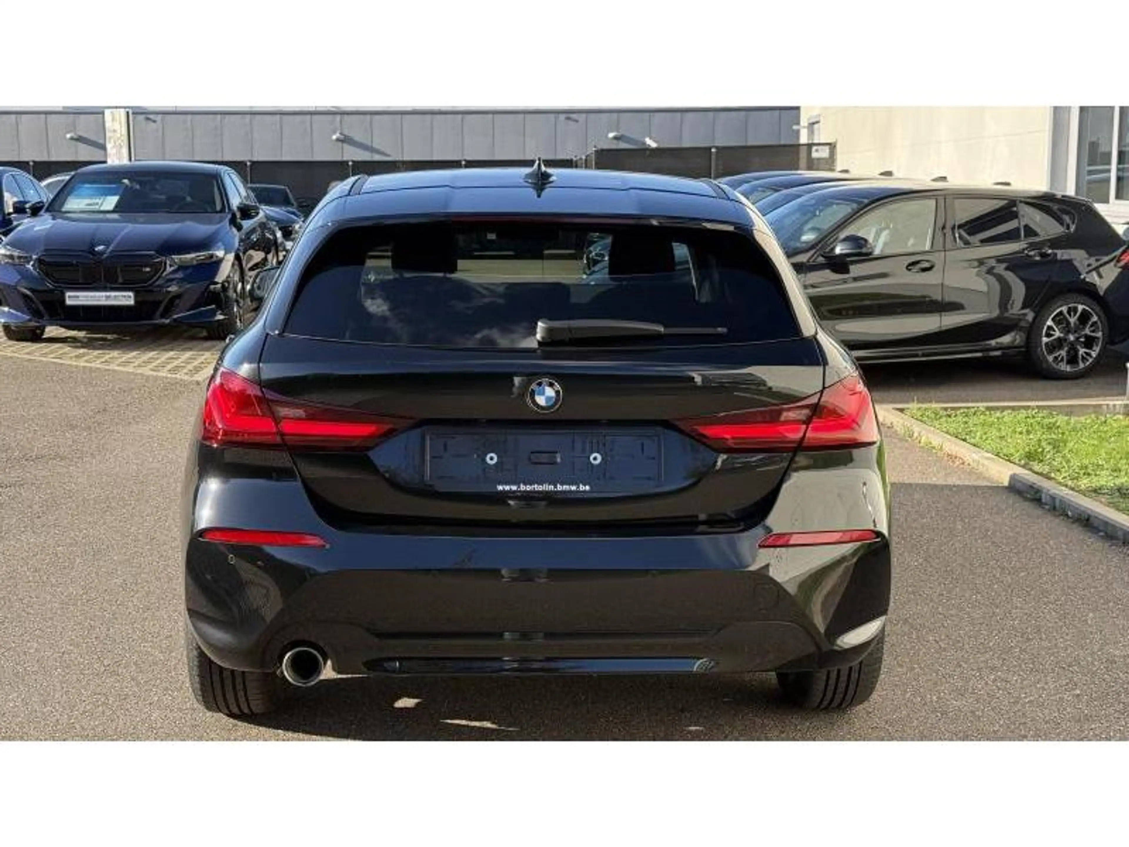 BMW 116 116dA PDC Feux LED Carplay *TVA* — photo 4