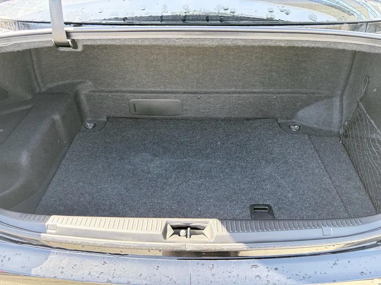Toyota Crown снимка Toyota Crown