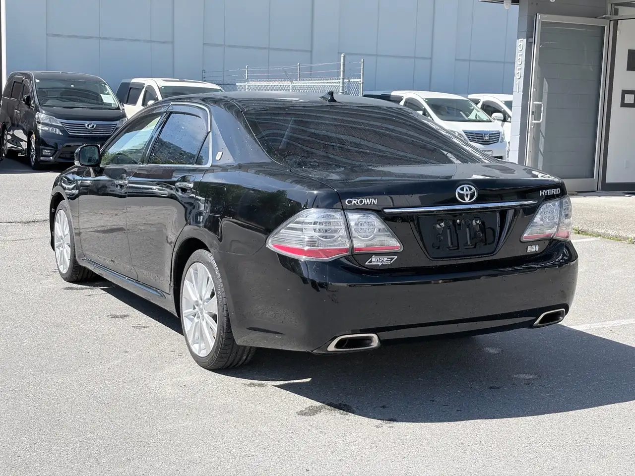 Toyota Crown снимка Toyota Crown