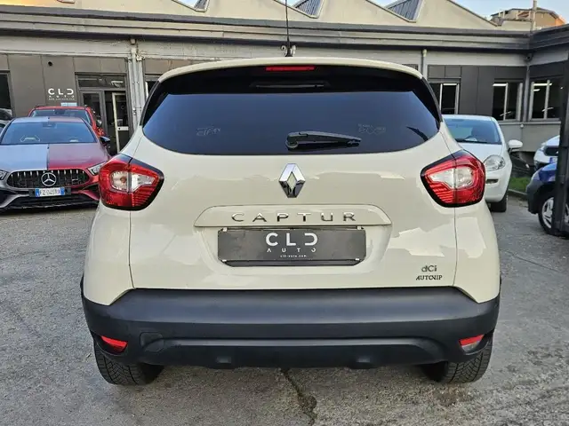 Renault Captur view 4