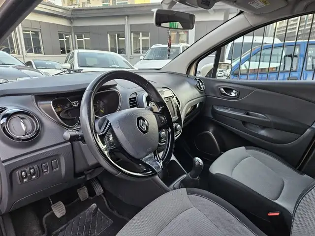 Renault Captur view 6