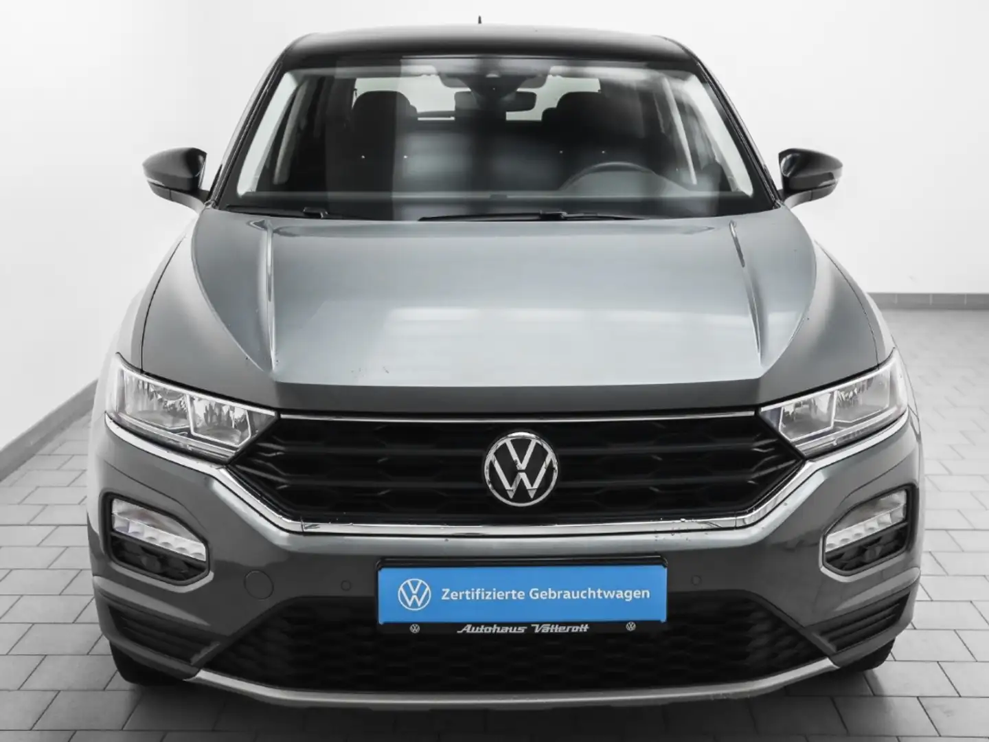 Volkswagen T-Roc 1.5 TSI DSG ACTIVE Navi Standheiz el. Heckklappe Grau - 2
