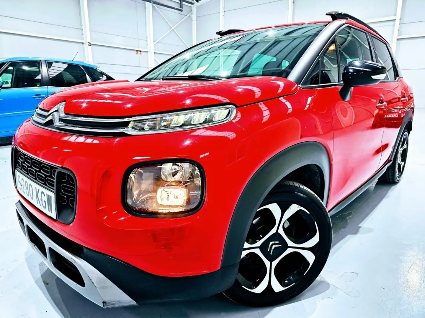 Citroen C3 Aircross Puretech S&S Shine 110 Rood - 1