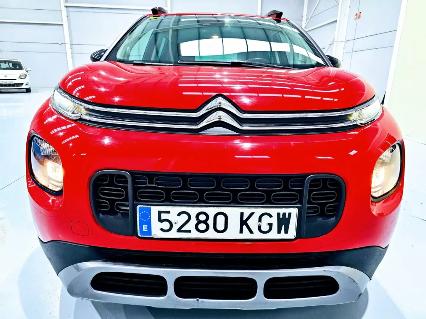 Citroen C3 Aircross Puretech S&S Shine 110 Rood - 2