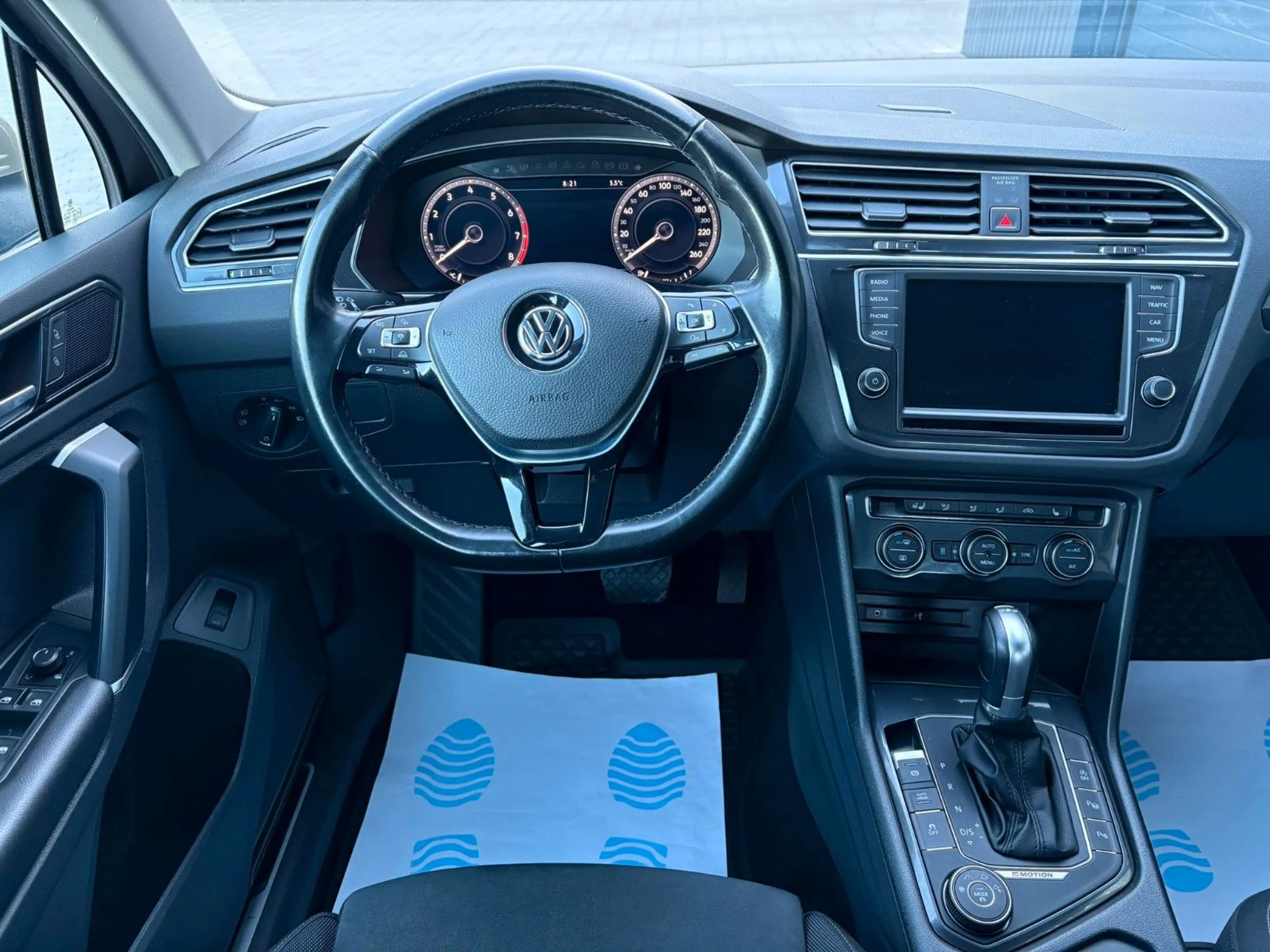 Volkswagen Tiguan Highline*Allrad*1.Hand*Garantie*Navi*SHZ — photo 12