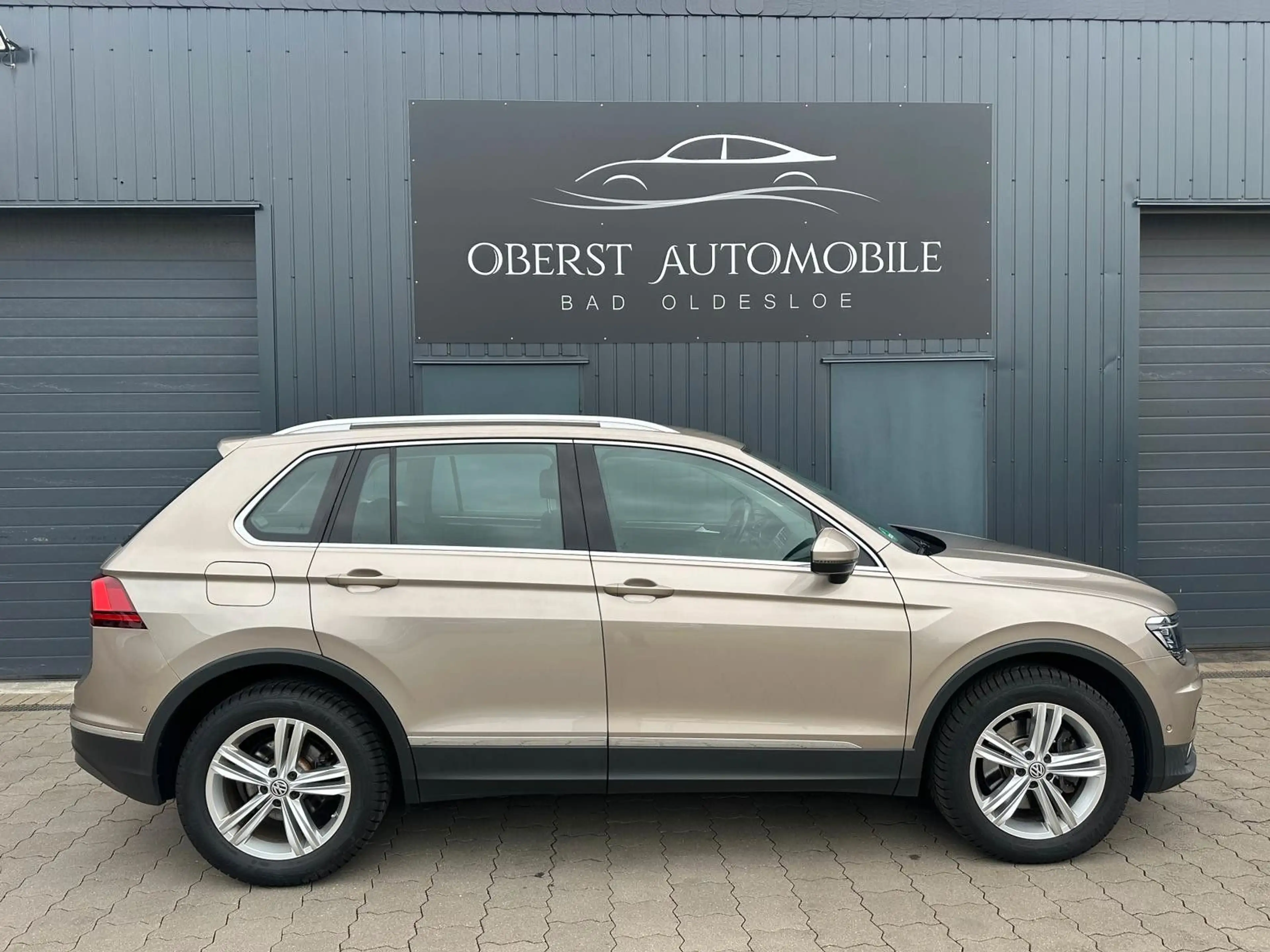 Volkswagen Tiguan Highline*Allrad*1.Hand*Garantie*Navi*SHZ — photo 5