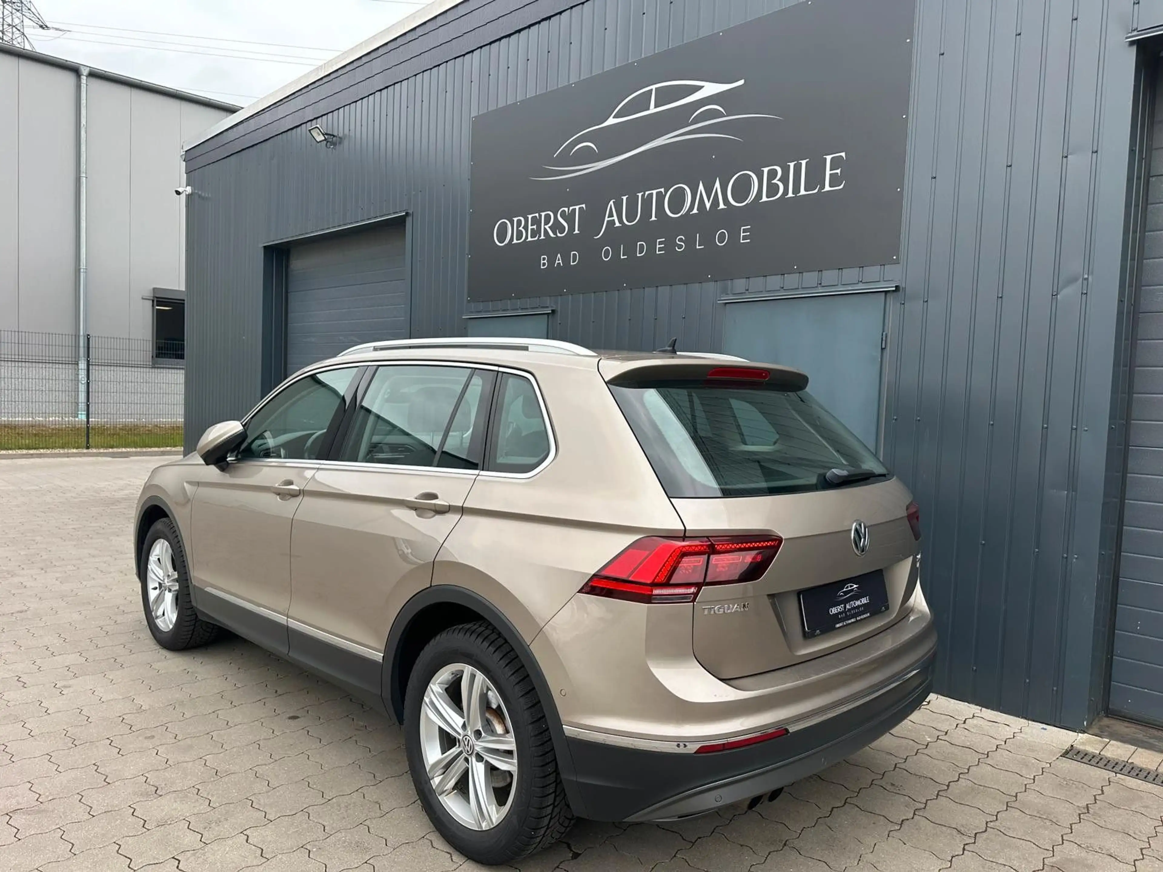 Volkswagen Tiguan Highline*Allrad*1.Hand*Garantie*Navi*SHZ — photo 6